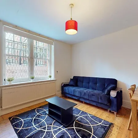2 Bedroom Flat In Marylebone